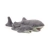 Peluche Petit Requin Tout Autour Du Monde - Moulin Roty -Moulin Roty moulin roty peluche petit requin tout autour du monde