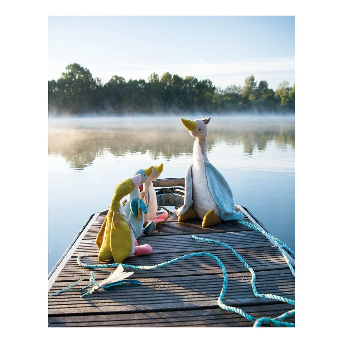 Petite Peluche Oie Plumette - Le Voyage D'Olga - Moulin Roty 9 Petite Peluche Oie Plumette - Le Voyage D'Olga - Moulin Roty – Image 7